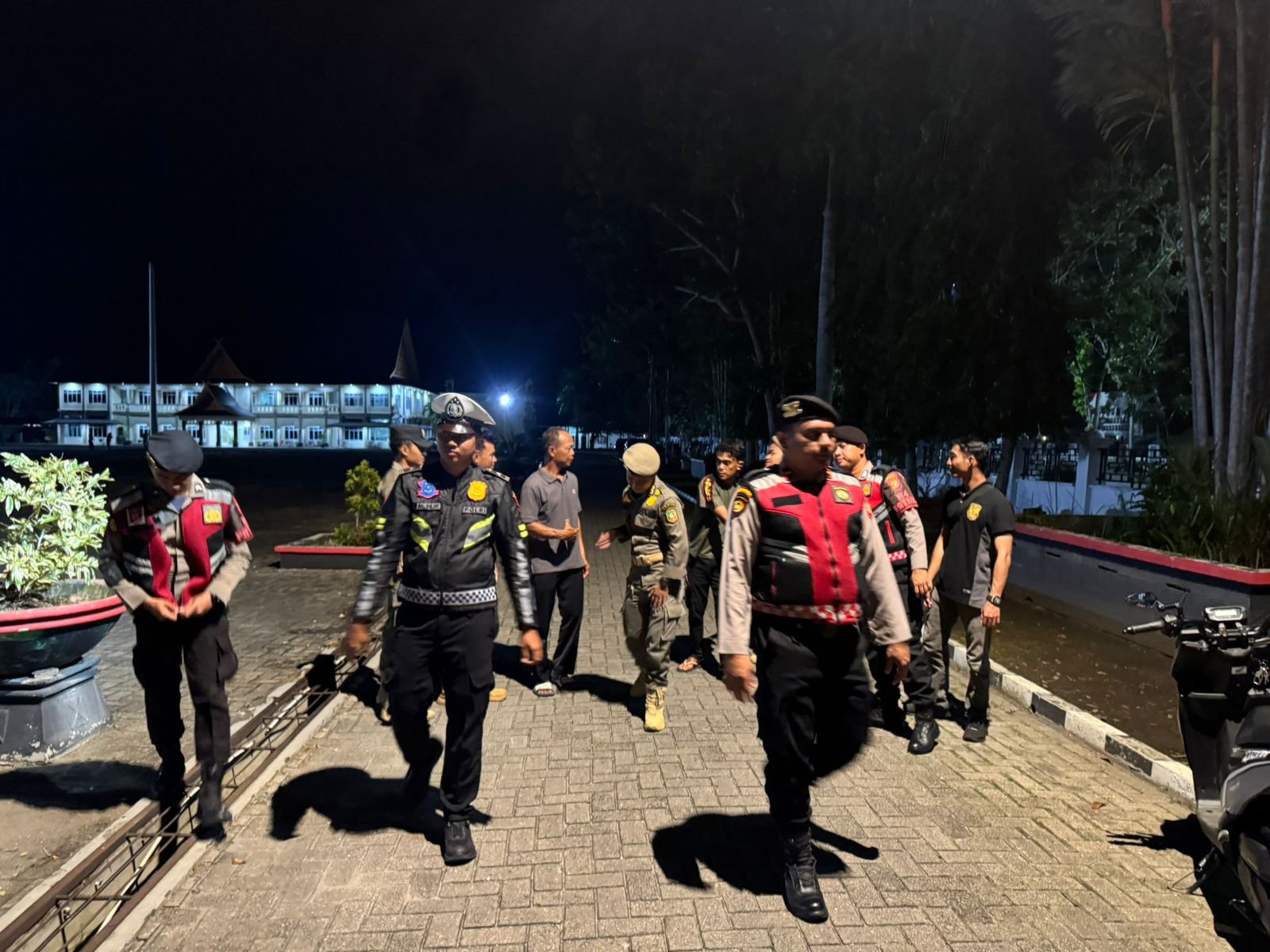 Polres Meranti Bersama TNI dan Satpol PP Gelar Patroli Sinergitas Jaga Harkamtibmas di Selatpanjang