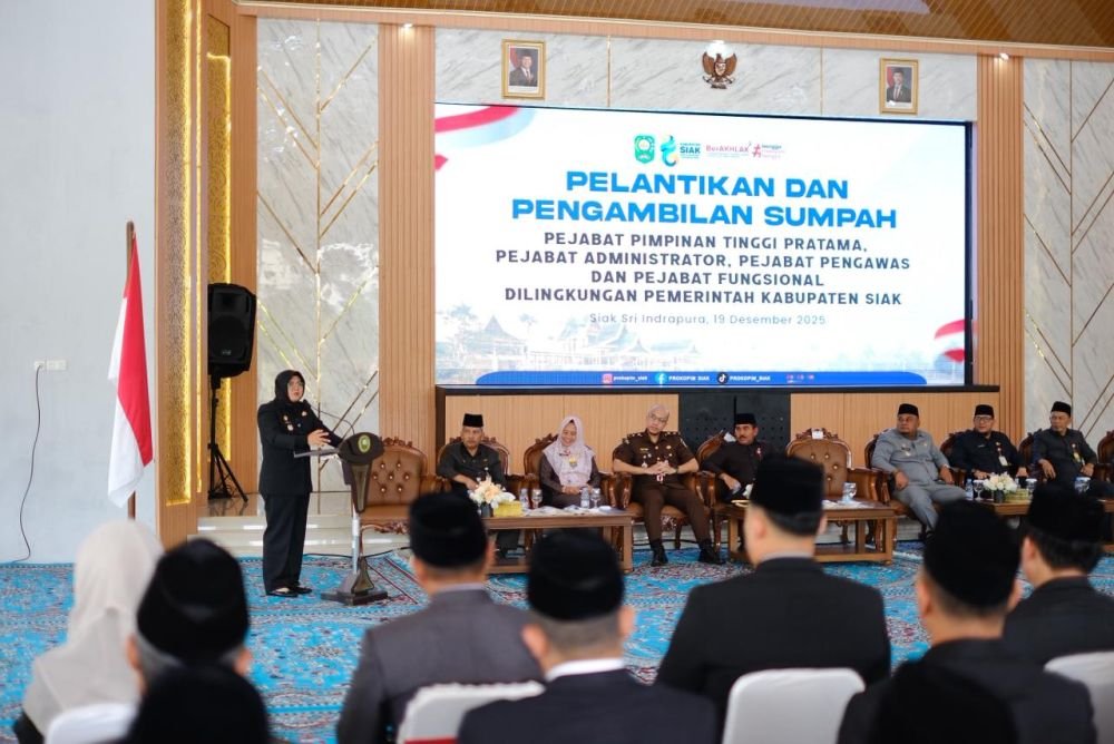 Enam Bulan Memimpin, Bupati Siak Lantik 71 Pejabat dalam Perombakan Birokrasi Perdana